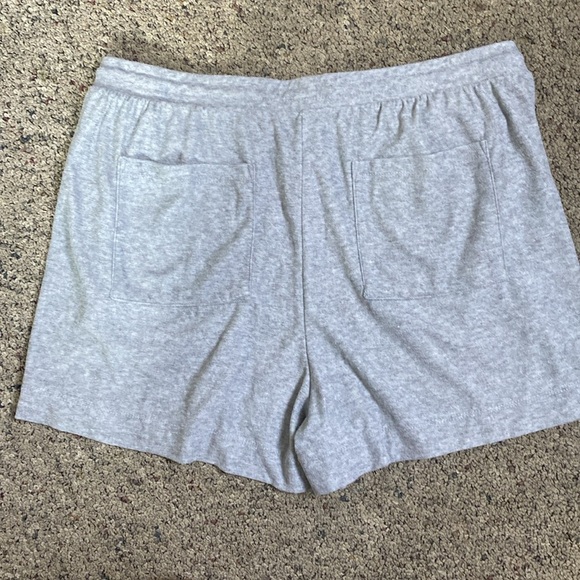 Como Vintage Heather Gray Soft Terry Cloth Shorts Sz L NWT - Picture 3 of 5